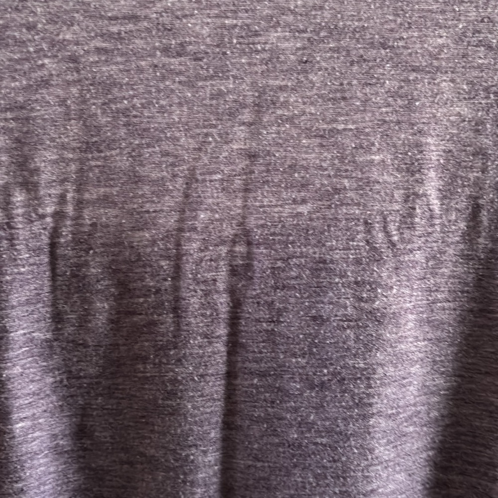 Women’s XL, Violet shade of purple, Scoop neck, shirt. - Picture 5 of 6